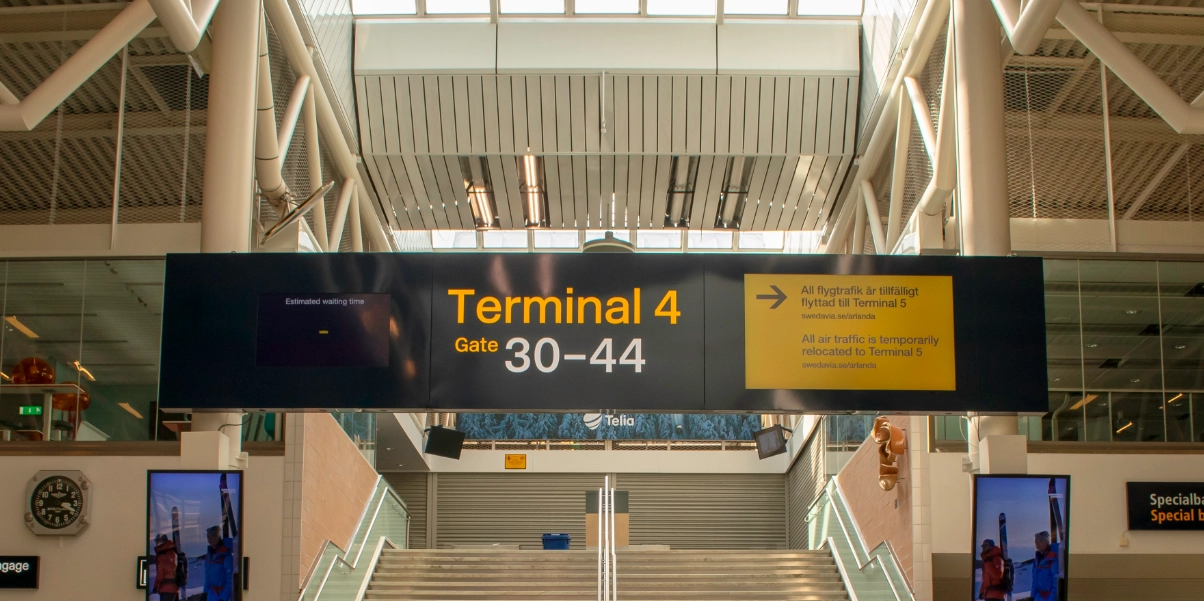 Fängelse och utvisning: Man bodde på Arlanda