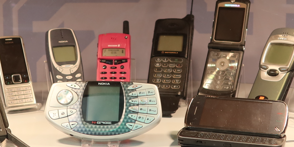 Samlare villiga att betala 450.000 kronor för denna gamla mobiltelefon