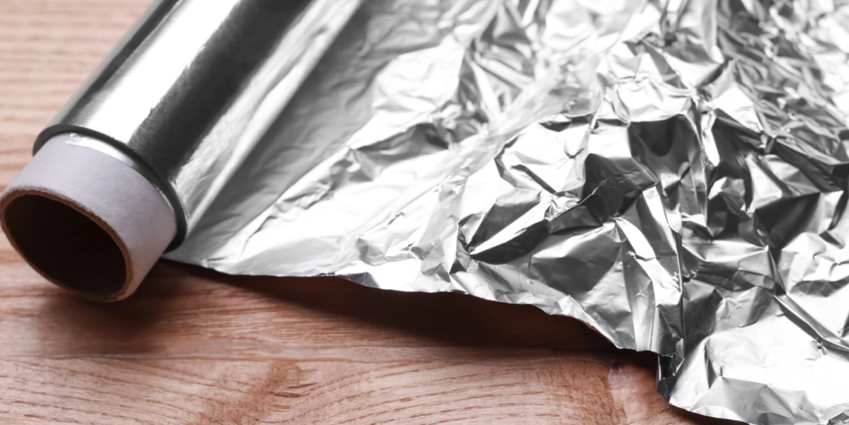 Känner du till skillnaden mellan den blanka och den matta sidan av aluminiumfolie? Den är viktig att känna till