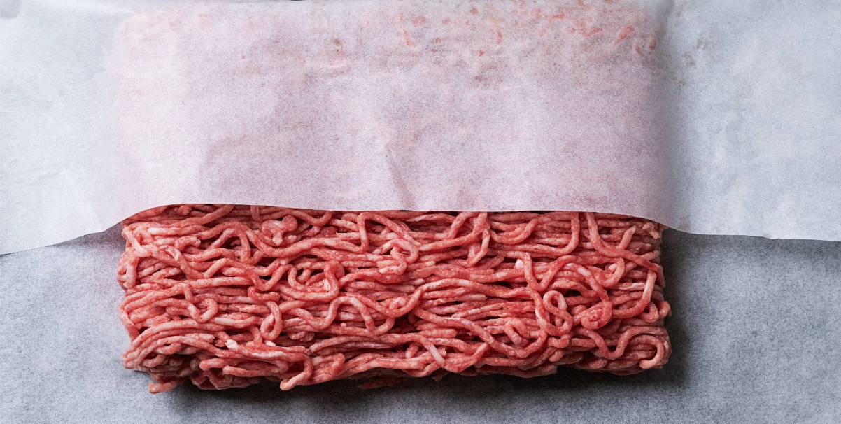 Det handlar inte bara om utseendet: Därför finns det papper i köttpackningarna i mataffären