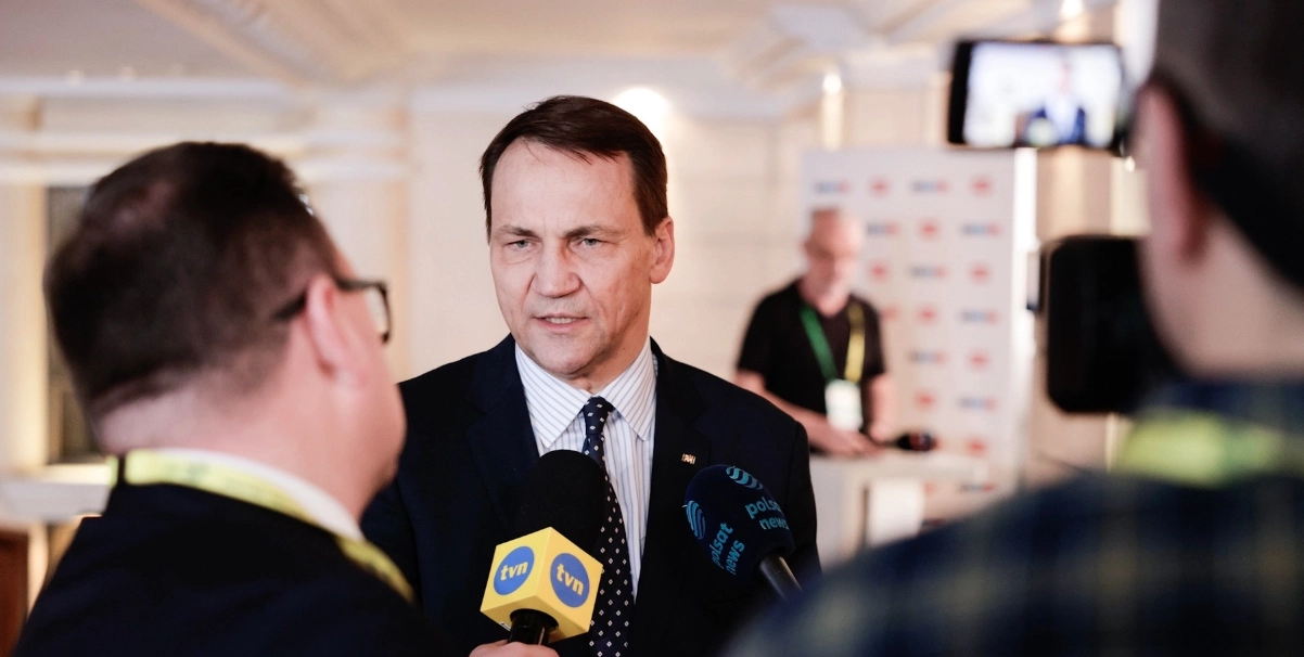 Polen konfronterar Ryssland om missilbrott