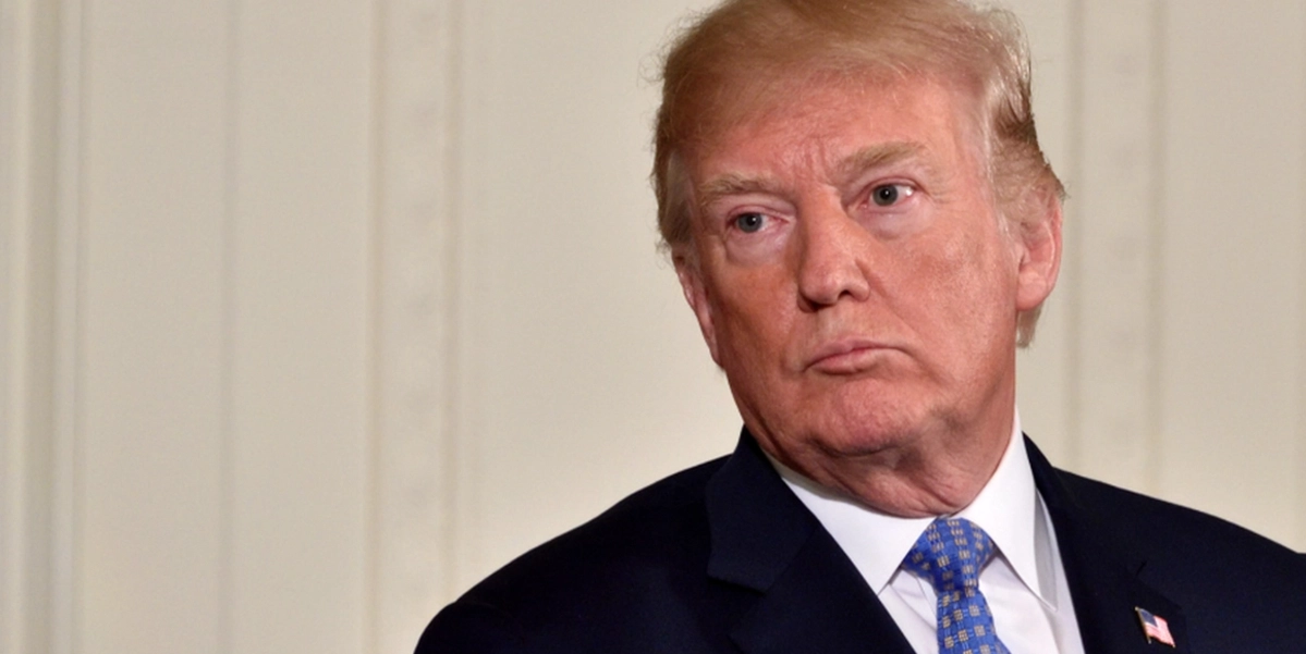 Rättsliga tyglar skärps: Trump riskerar fängelse om ytterligare kränkningar inträffar