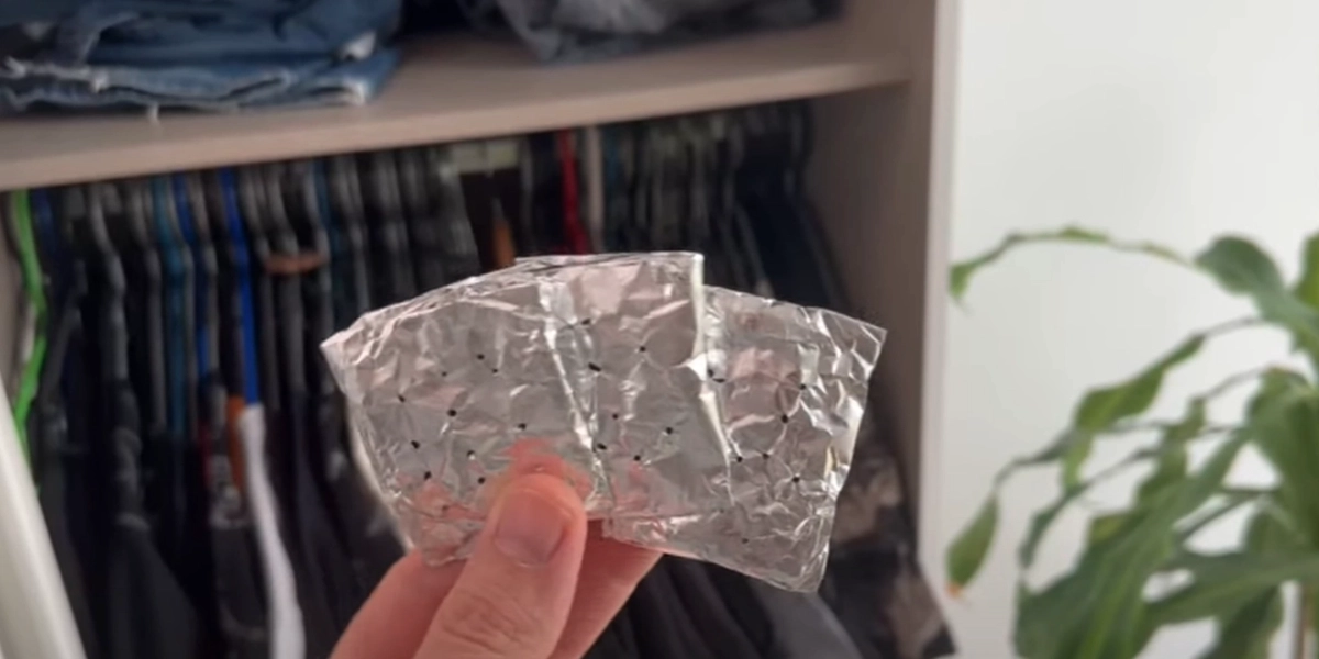 Så kan du använda aluminiumfolie för att hålla mygg och andra insekter borta