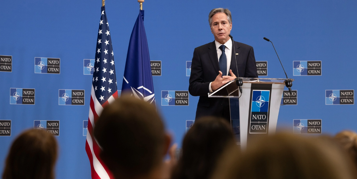 USA öppna för att diskutera djupgående attacker mot Ryssland, enligt Blinken