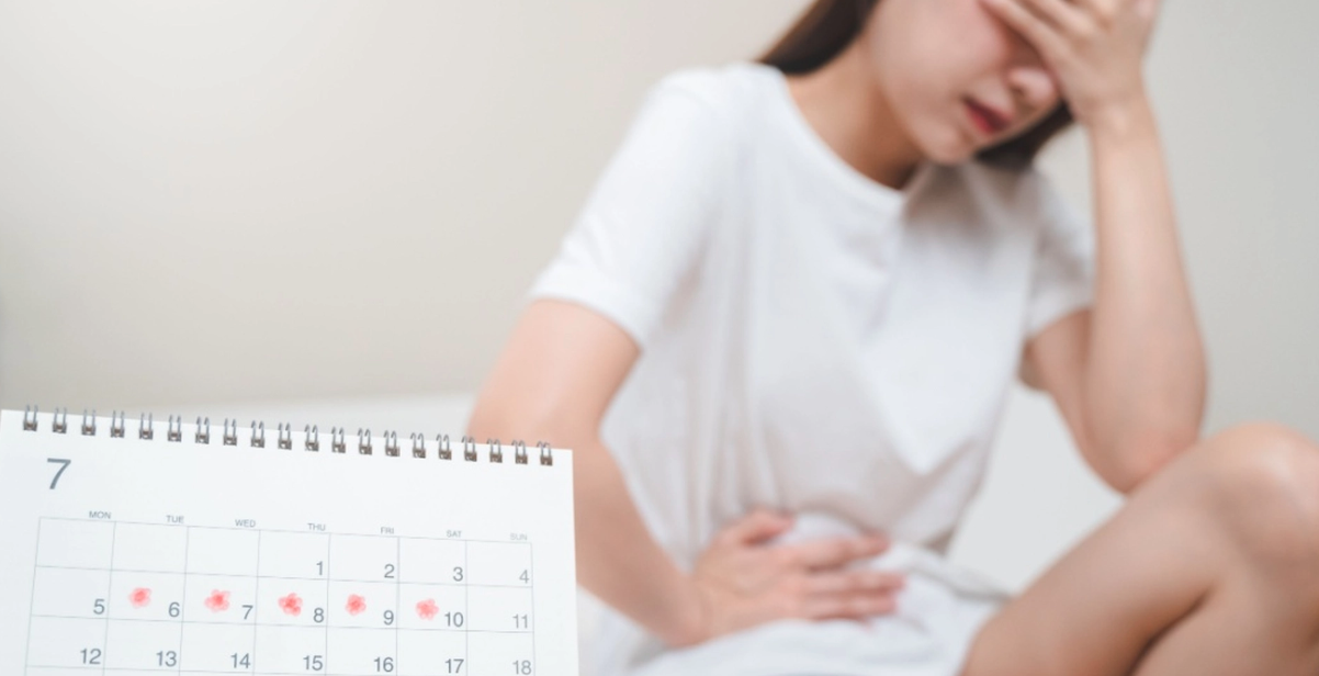 Experter är oroade: Många försöker stoppa menstruationen med viralt trick