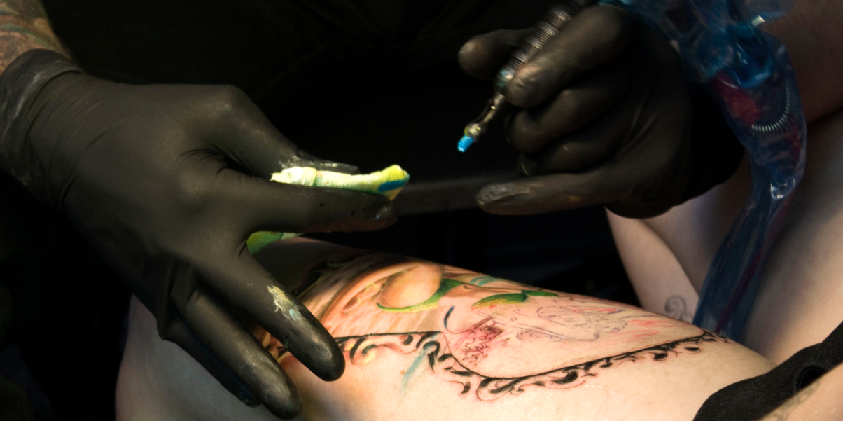 Ny forskning avslöjar: Koppling mellan tatueringar toch högre risk för cancer