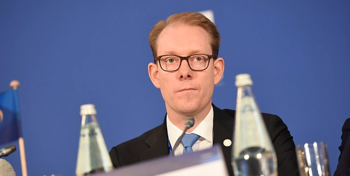 Billström varnar: Farligt att ignorera UD:s resevarningar