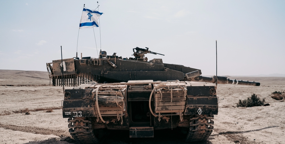 Israels dödliga svar: Eskalerande våld mot Hezbollah och Hamas efter ledarens död