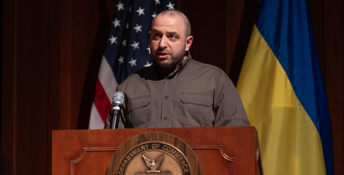 Strategiskt möte i Pentagon: Ukrainas försvarsminister diskuterar framtidssamarbete med USA