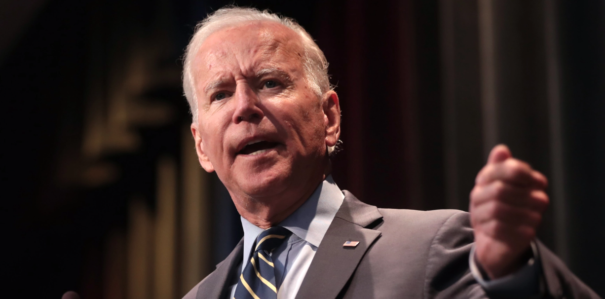 Efter attacken mot Trump: Biden kräver strängare vapenlagar