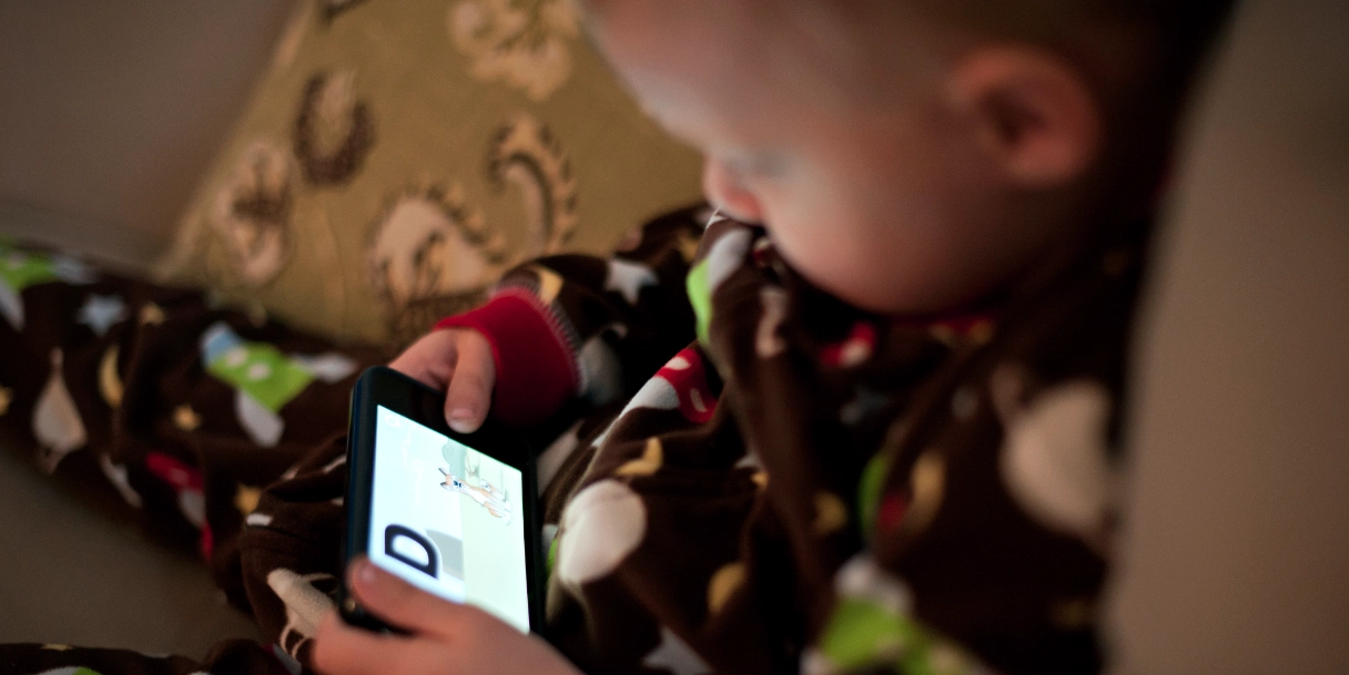 Nytt förslag: Totalförbud för sociala medier för barn