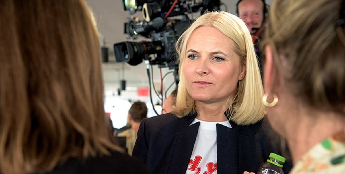 Kronprinsessan Mette-Marit bryter tystnaden: Vädjar till allmänheten
