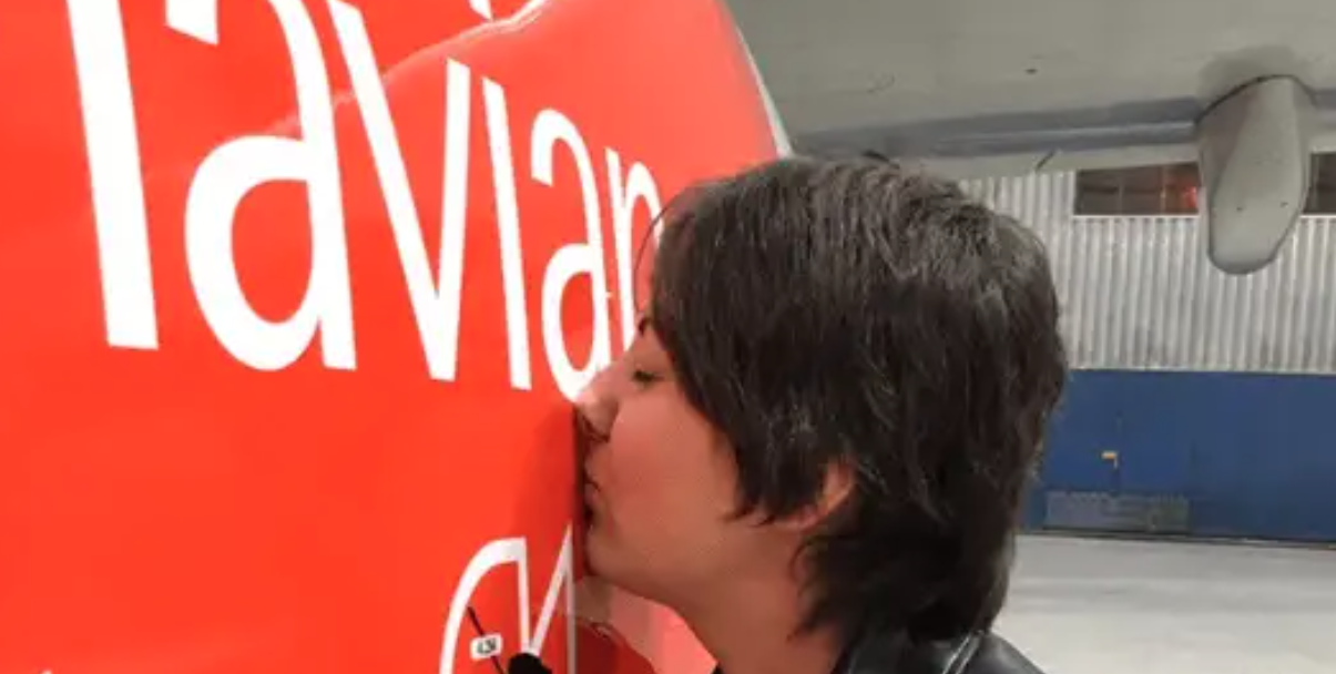 Tysk kvinna avslutar relation med flygplan: Var ihop i tio år