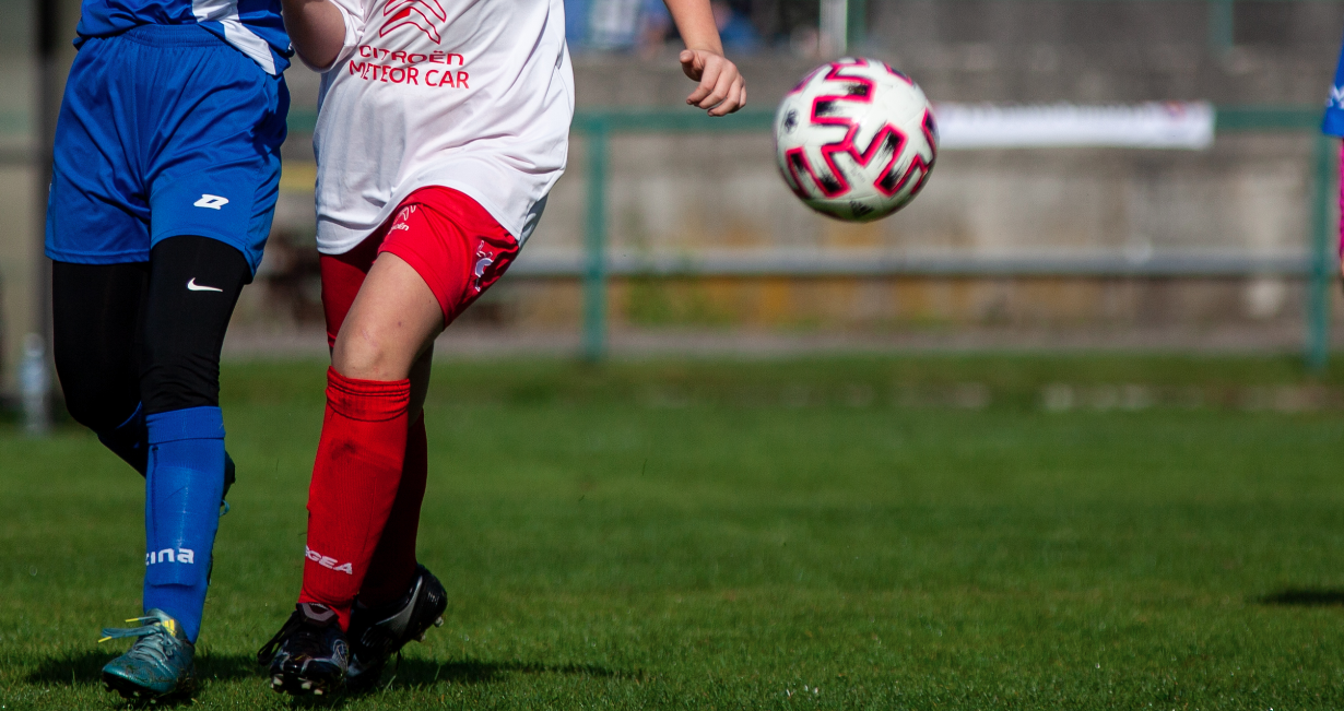Press och motgångar hanteras med ny digital plattform – så ska fotbollstjejer stärkas mentalt