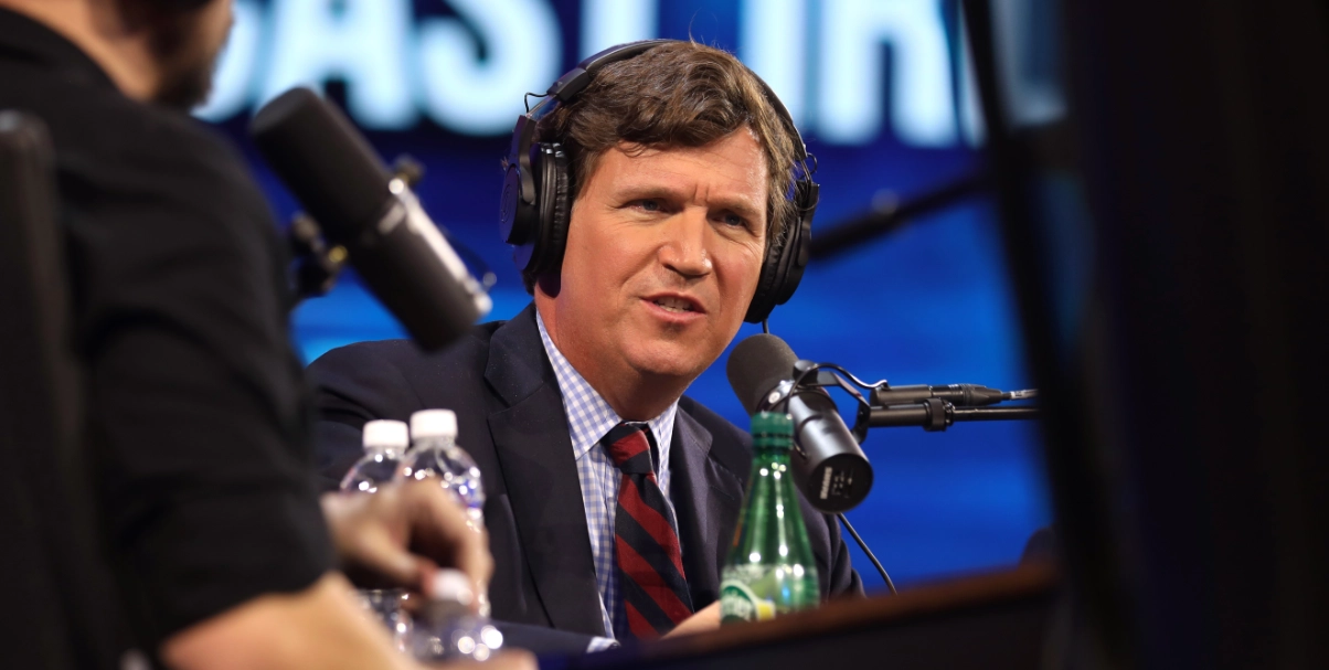 Tucker Carlson återvänder till Moskva – lovar ”explosiv” intervju