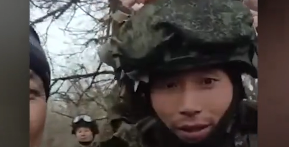 Skakande video: Ryssland anklagas för att bränna kroppar – ska dölja nordkoreanska förluster