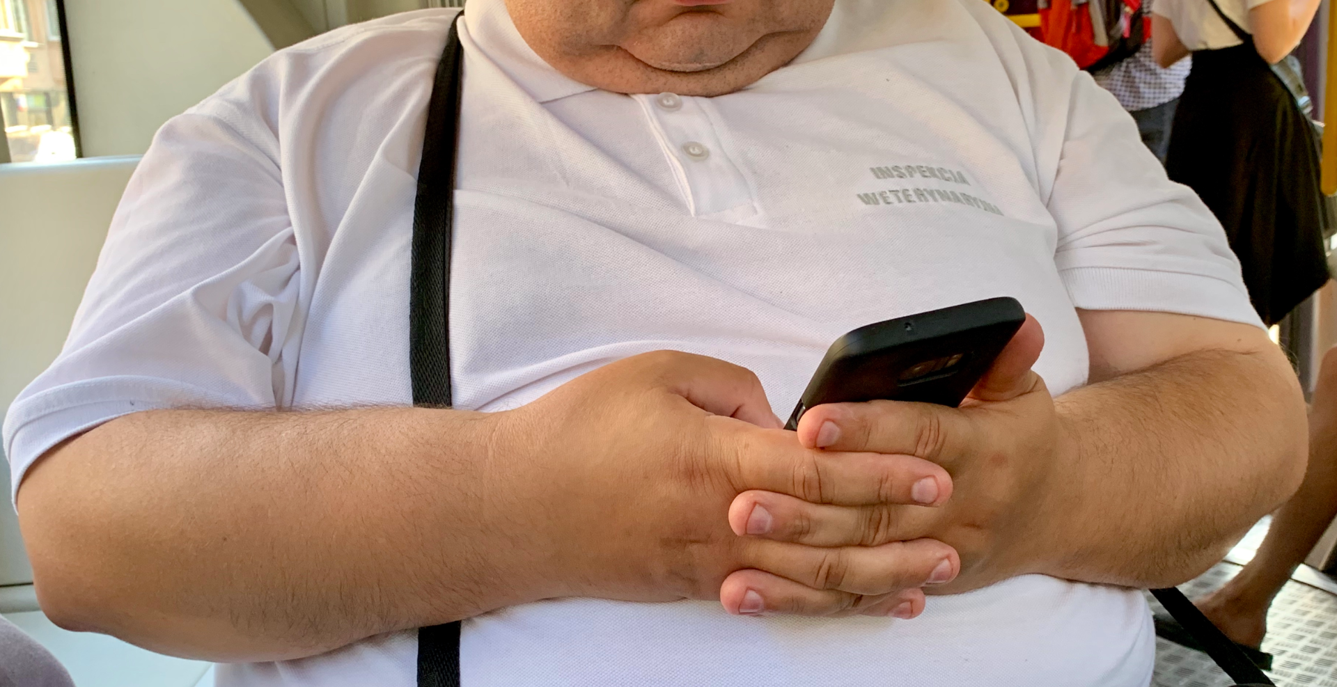 Patienter slår larm: Vikthån och diskriminering i svensk sjukvård