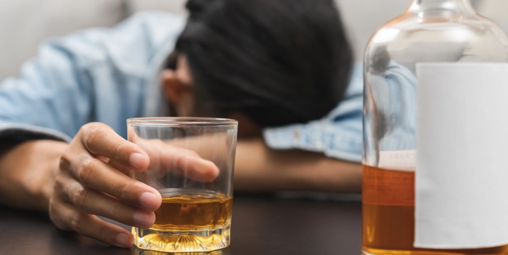 Ät dessa 15 livsmedel innan du dricker alkohol