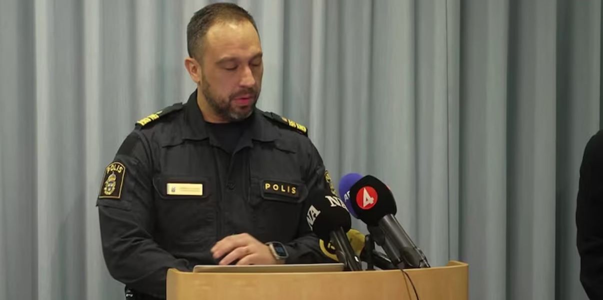 Elva döda i skolskjutningen i Örebro – polisen: ”Vi tror att han agerade ensam”