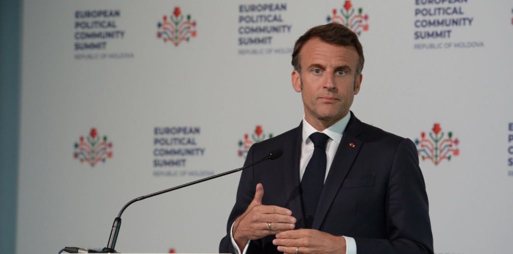 Macron positionerar sig som Europas nya ledare