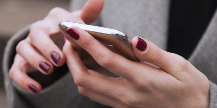 Lena fick ett oväntat sms från Jehovas vittnen – hennes snabba svar tystade dem
