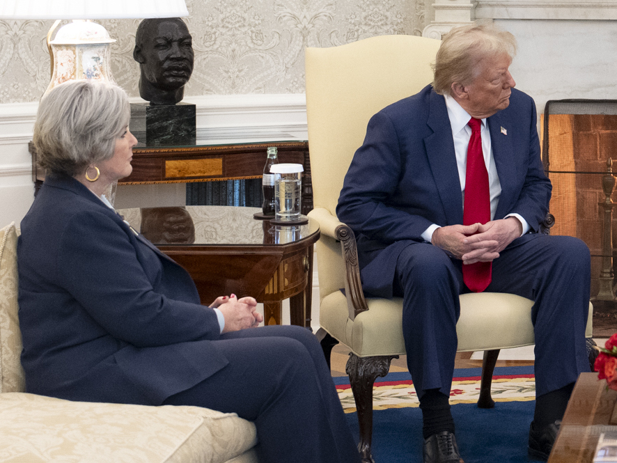 Intern strid i Vita huset – Musk och Trumps stab på kollisionskurs