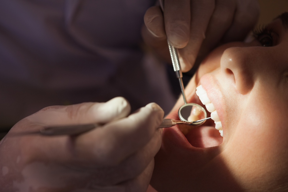 Tandhygienistens bästa tips: Så sparar du pengar på din tandläkareräkning