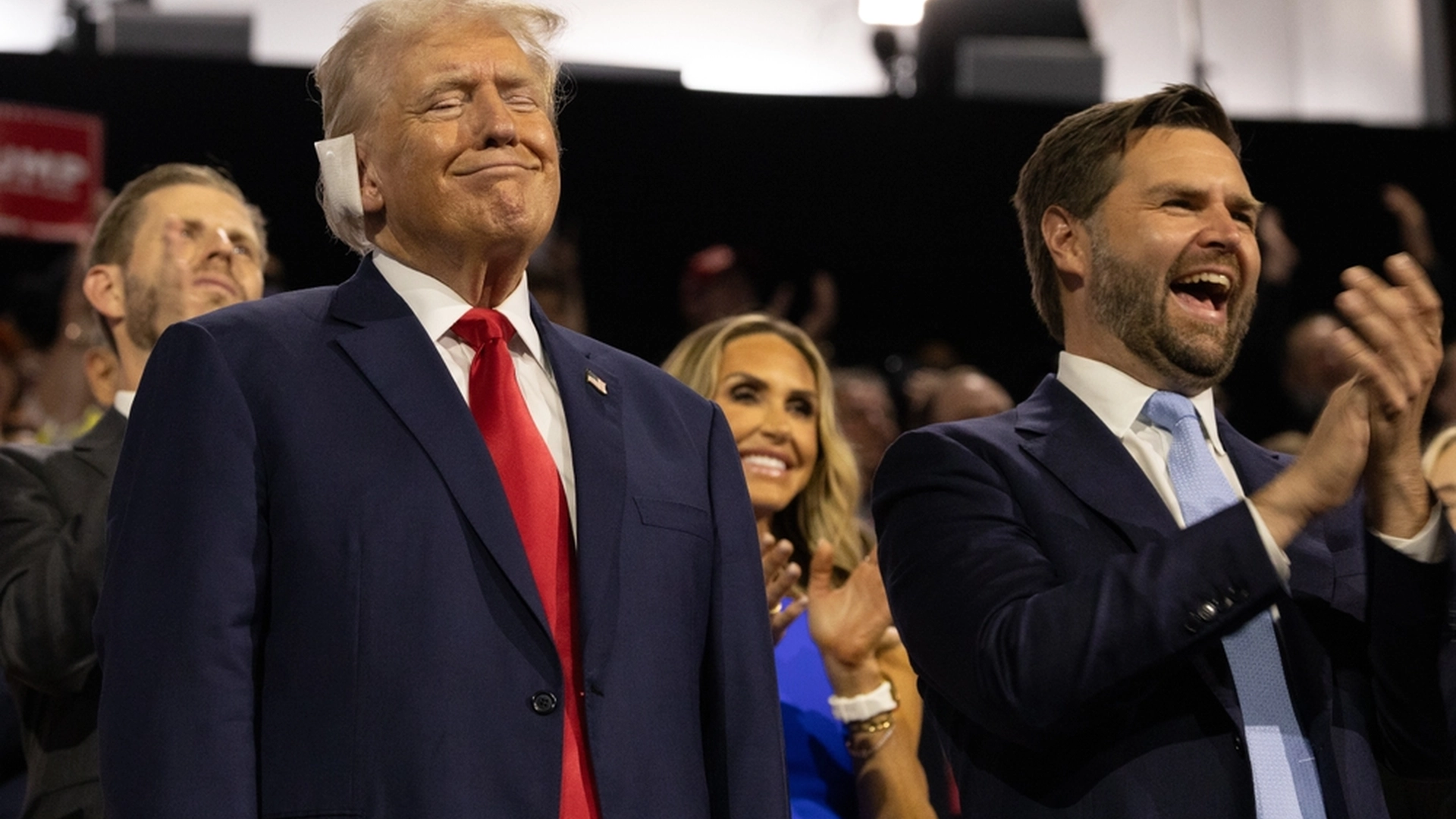 Foto av JD Vance som kvinna orsakade politisk storm