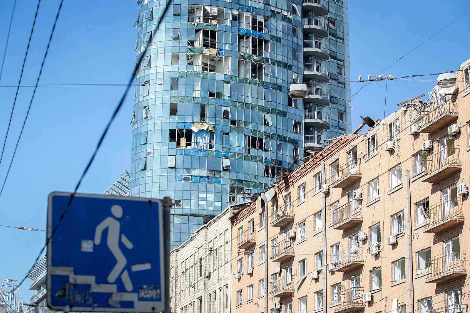 Centrala Kyiv under attack: Minst tre döda och omfattande skador