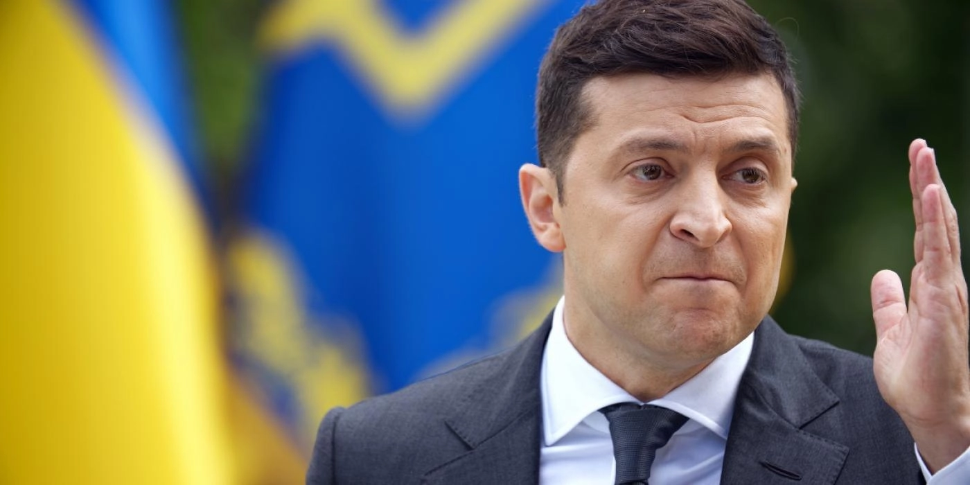 President Zelensky varnar ukrainare